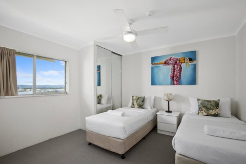 Narrowneck Court Holiday Apartments - Tweed Heads Accommodation 22