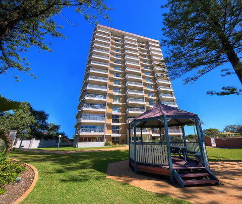 Narrowneck Court Holiday Apartments - Tweed Heads Accommodation 37