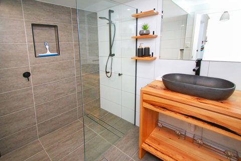 Narrowneck Court Holiday Apartments - Tweed Heads Accommodation 29