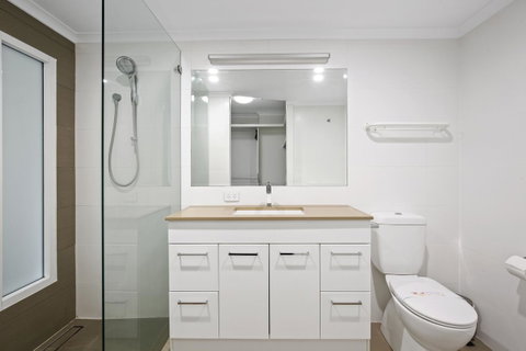 Narrowneck Court Holiday Apartments - Tweed Heads Accommodation 15