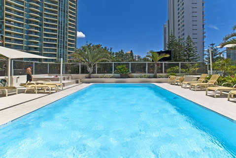 Hi Surf Beachfront Resort Apartments - Tweed Heads Accommodation 11