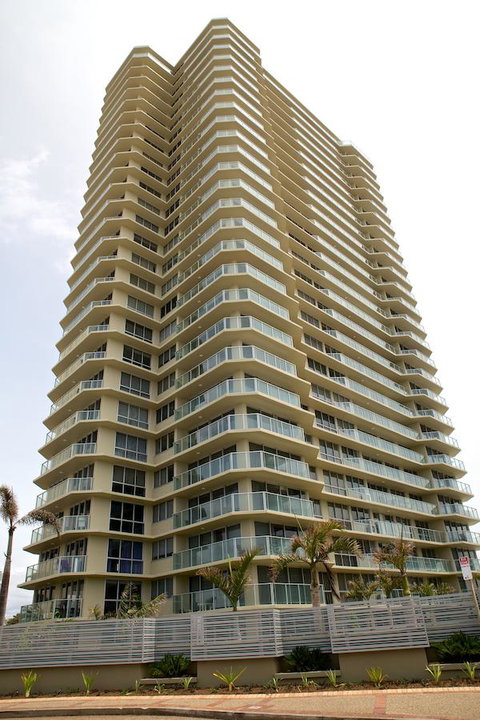 Hi Surf Beachfront Resort Apartments - Tweed Heads Accommodation 43