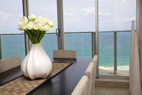 Hi Surf Beachfront Resort Apartments - Tweed Heads Accommodation 25