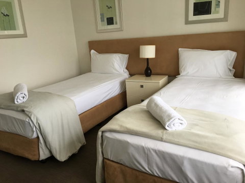 Surfers Century Oceanside Apartments - Tweed Heads Accommodation 18