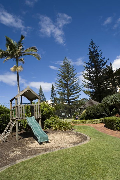 Surfers Century Oceanside Apartments - Tweed Heads Accommodation 29