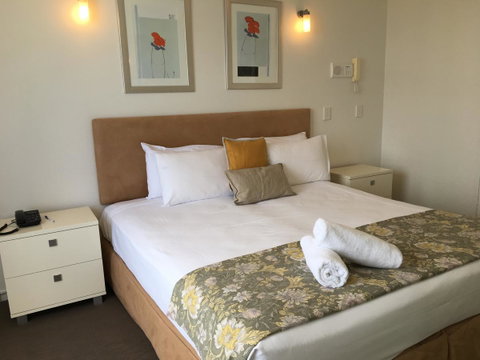 Surfers Century Oceanside Apartments - Tweed Heads Accommodation 19