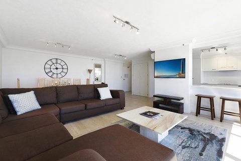 Surfers Century Oceanside Apartments - Tweed Heads Accommodation 13