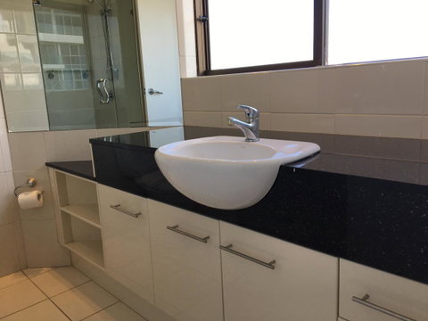 Surfers Century Oceanside Apartments - Tweed Heads Accommodation 20