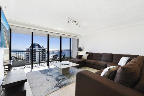Surfers Century Oceanside Apartments - Tweed Heads Accommodation 11