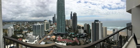 Surfers Century Oceanside Apartments - Tweed Heads Accommodation 17