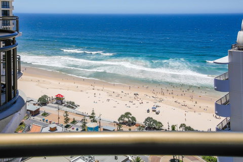 Beachcomber Holiday Apartment - Tweed Heads Accommodation 2