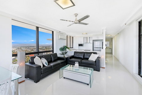 Beachcomber Holiday Apartment - Tweed Heads Accommodation 6