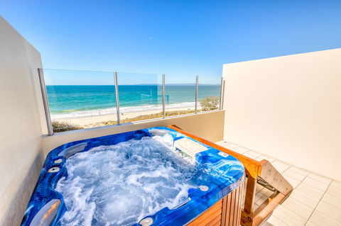 On The Beach Resort Bribie Island - Tweed Heads Accommodation 7