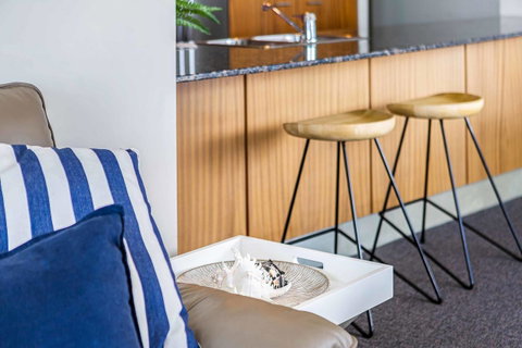 Holiday Holiday Chevron Renaissance Apartments - Tweed Heads Accommodation 6