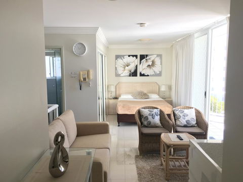 Santa Anne By The Sea - Tweed Heads Accommodation 13