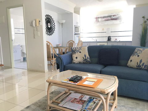 Santa Anne By The Sea - Tweed Heads Accommodation 9
