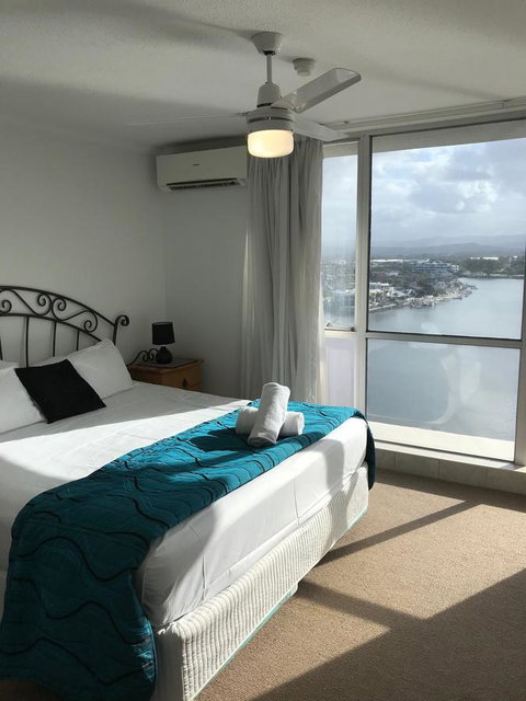 Moorings On Cavill Surfers Paradise - Tweed Heads Accommodation 32