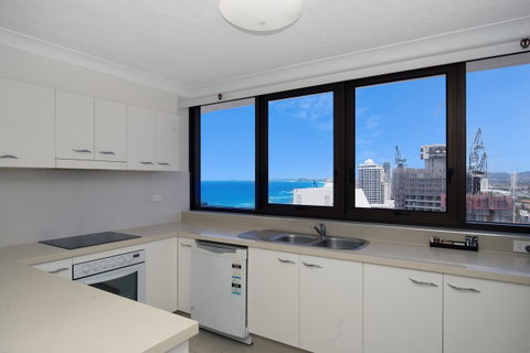 Surfers Aquarius On The Beach - Tweed Heads Accommodation 25
