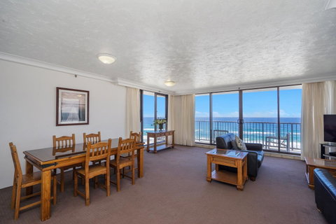 Surfers Aquarius On The Beach - Tweed Heads Accommodation 28