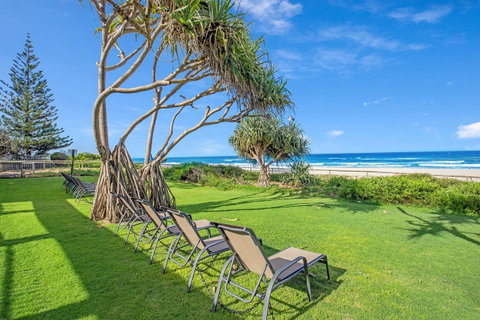 Surfers Aquarius On The Beach - Tweed Heads Accommodation 10