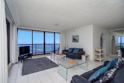 Surfers Aquarius On The Beach - Tweed Heads Accommodation 41