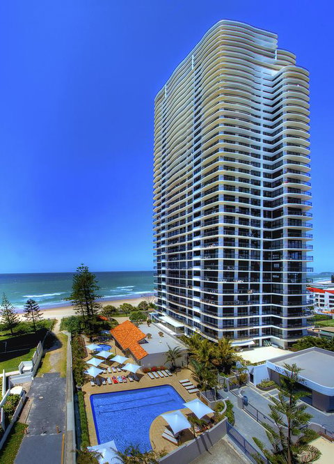 Surfers Aquarius On The Beach - Tweed Heads Accommodation 3
