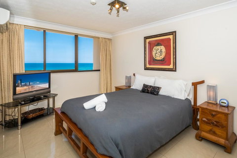 Breakers North Absolute Beachfront Apartments - Official - Tweed Heads Accommodation 21