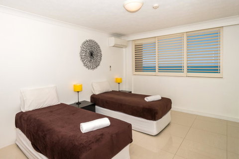 Breakers North Absolute Beachfront Apartments - Official - Tweed Heads Accommodation 26