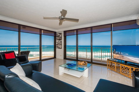 Breakers North Absolute Beachfront Apartments - Official - Tweed Heads Accommodation 24