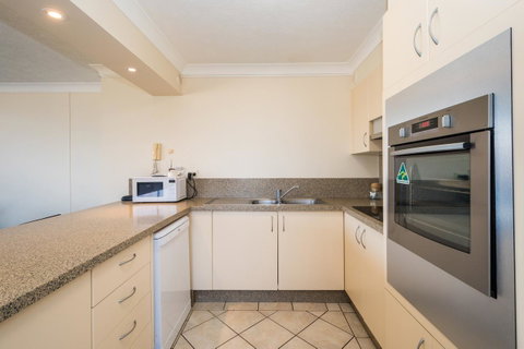 Breakers North Absolute Beachfront Apartments - Official - Tweed Heads Accommodation 18