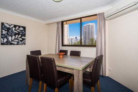 Breakers North Absolute Beachfront Apartments - Official - Tweed Heads Accommodation 16