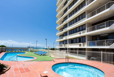 Breakers North Absolute Beachfront Apartments - Official - Tweed Heads Accommodation 4