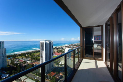 High Floor Ocean View Suites Broadbeach - Tweed Heads Accommodation 16