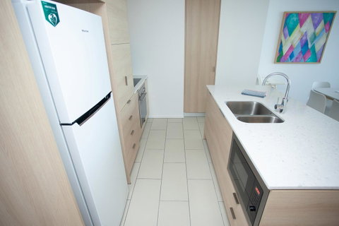 High Floor Ocean View Suites Broadbeach - Tweed Heads Accommodation 10