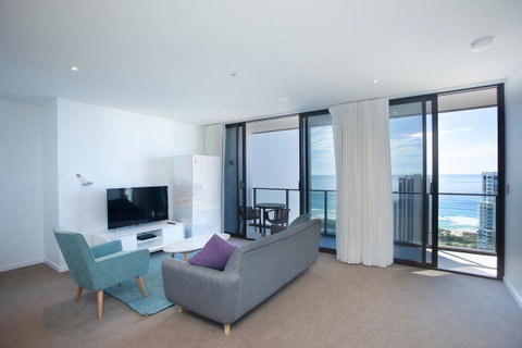 High Floor Ocean View Suites Broadbeach - Tweed Heads Accommodation 18