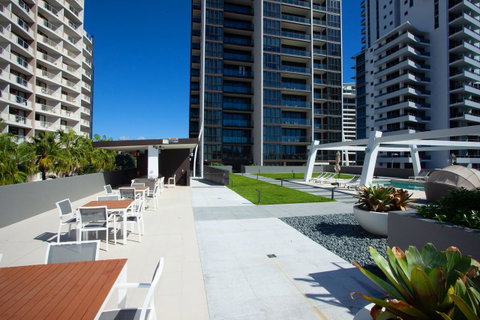 High Floor Ocean View Suites Broadbeach - Tweed Heads Accommodation 33