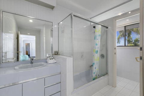 Havana Blue - Large 4 Bedroom Family Home - Tweed Heads Accommodation 21