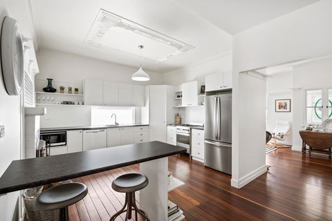 The Lighthouse - Tweed Heads Accommodation 11