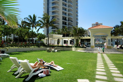 Chevron Renaissance - HR Surfers Paradise - Tweed Heads Accommodation 31