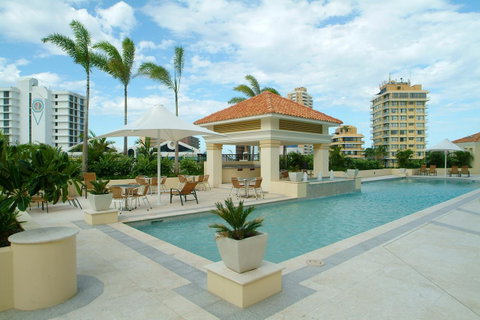 Chevron Renaissance - HR Surfers Paradise - Tweed Heads Accommodation 10