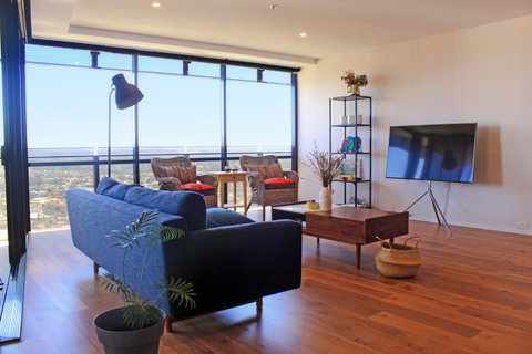 Circle On Cavill Surfers Paradise Apartments-Holiday Paradise - Tweed Heads Accommodation 6