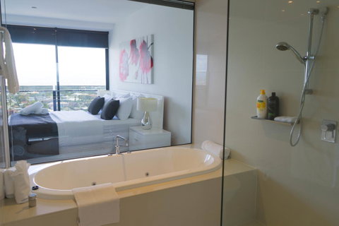 Circle On Cavill Surfers Paradise Apartments-Holiday Paradise - Tweed Heads Accommodation 4