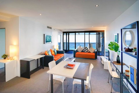 Circle On Cavill Surfers Paradise Apartments-Holiday Paradise - Tweed Heads Accommodation 16