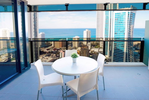 Circle On Cavill Surfers Paradise Apartments-Holiday Paradise - Tweed Heads Accommodation 2