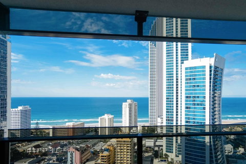 Circle On Cavill Surfers Paradise Apartments-Holiday Paradise - Tweed Heads Accommodation 20