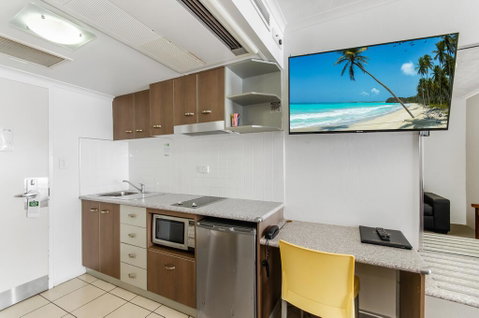 Waters Edge The Strand - Tweed Heads Accommodation 3