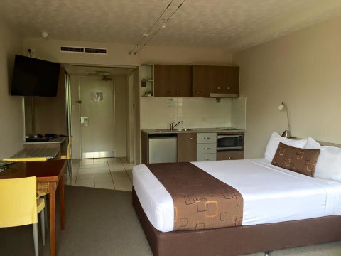 Waters Edge The Strand - Tweed Heads Accommodation 1