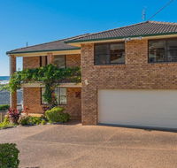 Waves  Caves - Tweed Heads Accommodation