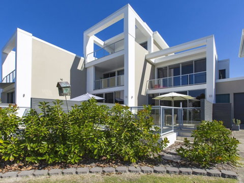 WAVES ON KAMALA 13 - Tweed Heads Accommodation 0