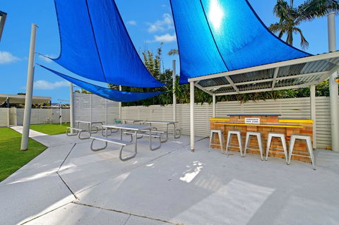 WAVES ON MAIN, 4/1 MAIN STREET - Tweed Heads Accommodation 2
